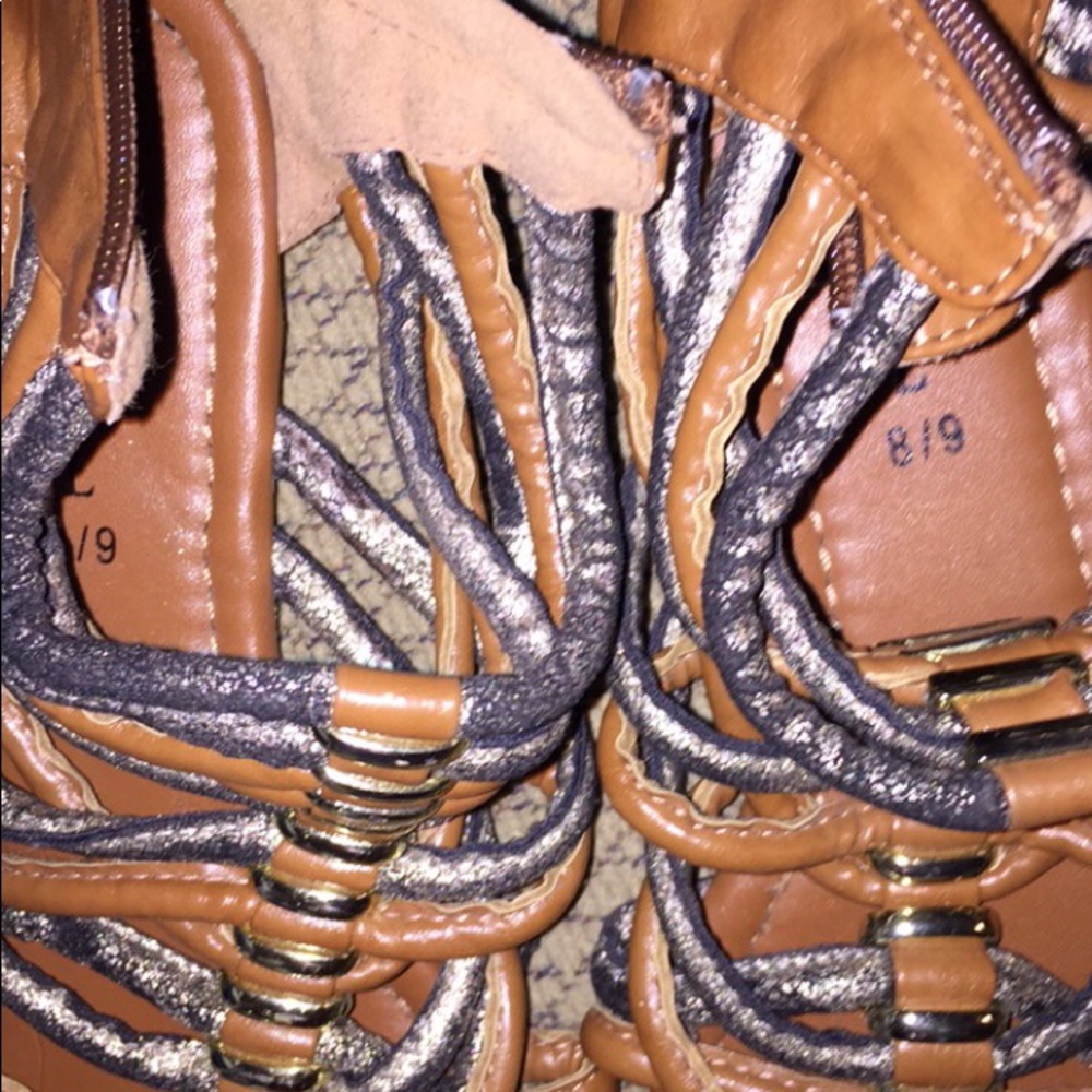 Shoes - Picture 5 of 5